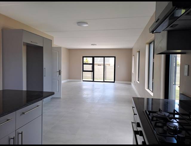 3 BEDROOM DUPLEX FOR SALE IN SEA BREEZE